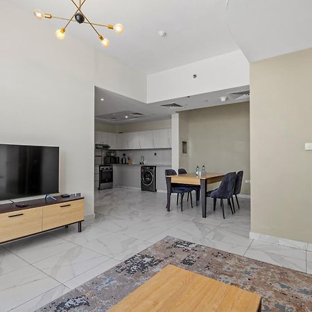 Apartamento Unlock Waters Edge Dubái Exterior foto