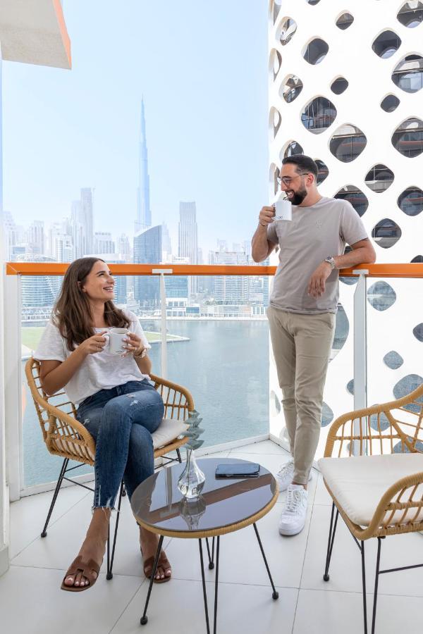 Apartamento Unlock Waters Edge Dubái Exterior foto